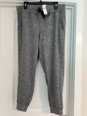 Women’s GapFit Dry Breathable Four-Way Stretch Sz Large Active Pant. NWT. Grey.